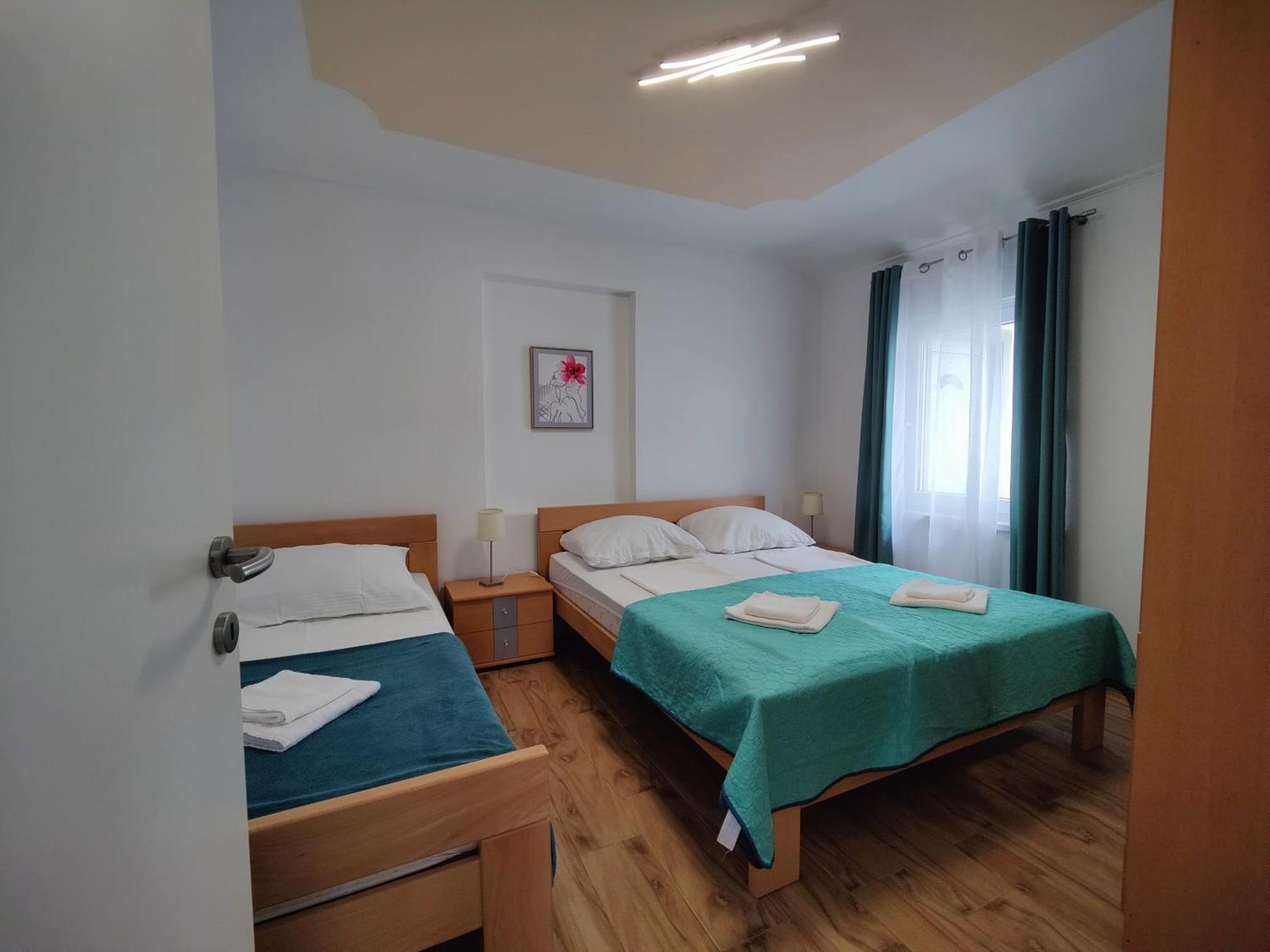 Apartments Fida Vir Bagian luar foto